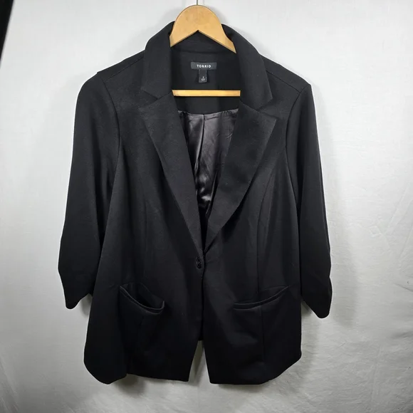 Torrid Black Women's Plus Blazer Size 2X Pockets - Picture 1 of 7